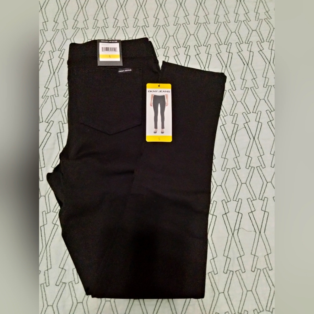 DKNY Small Jeans